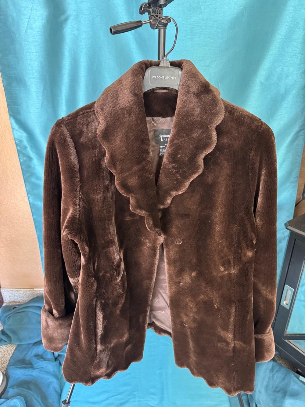 Dennis Basso Brown Faux Fur Coat Y2K Mob Wife Glam Scalloped Collar